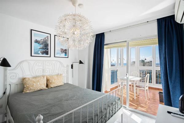 Apartment for sale in  Avenida Avenue de las Gaviotas, Fuengirola photo 4