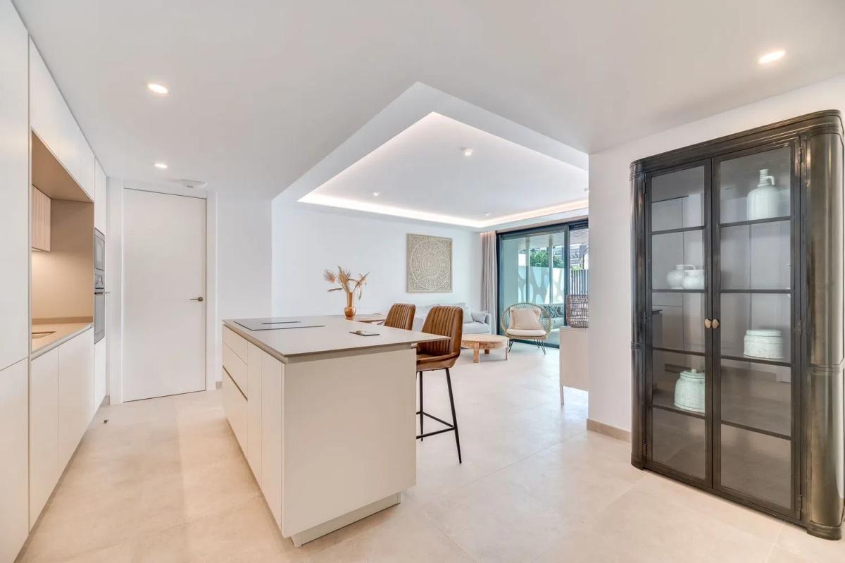 Продажа квартиры на Avenida Santa Amalia, Фуэнхирола
photo 1
