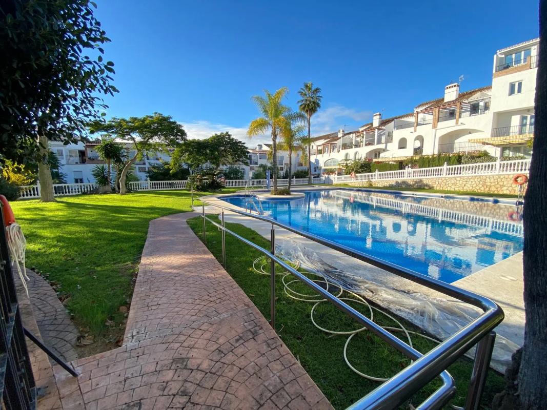 Venta de piso en Calle Viriato, Fuengirola
photo 1