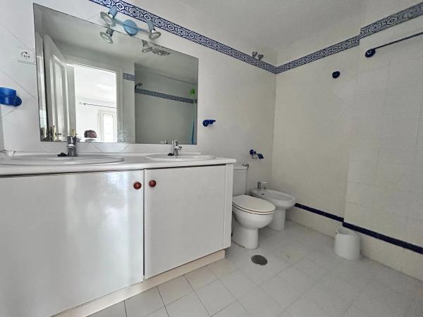 Piso en venta en  Calle Viriato, Fuengirola photo 4