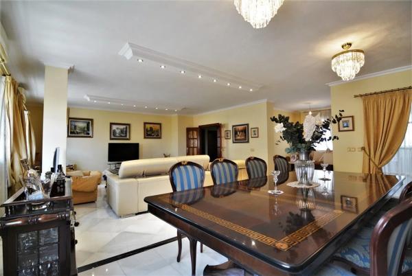 Продажа квартиры в Calle José Cubero Yiyo, Фуэнхирола photo 1