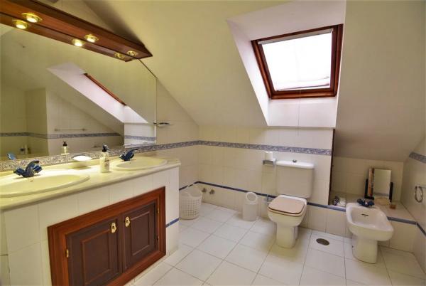 Продажа квартиры в  Calle José Cubero Yiyo, Фуэнхирола photo 4