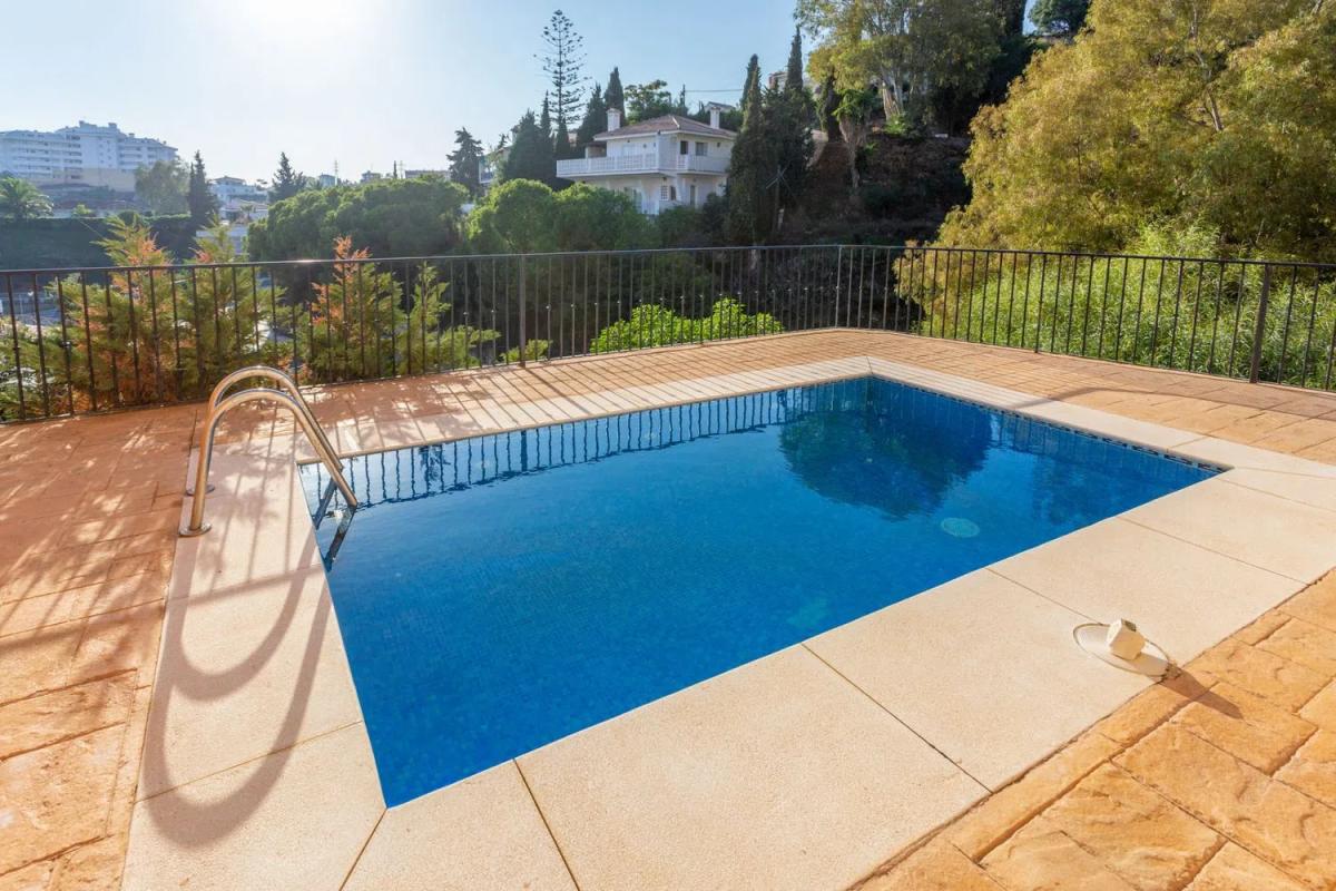 Sale of independent chalet in Torreblanca del Sol, Fuengirola
 photo 2