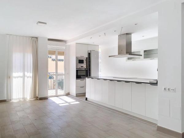 Piso en venta en Calle Frascuelo, Fuengirola thumbnail 1