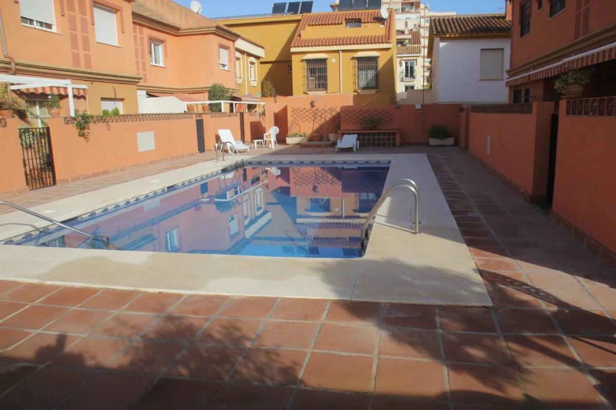 Продажа отдельного шале в Zona Puerto Deportivo, Фуэнхирола photo 1