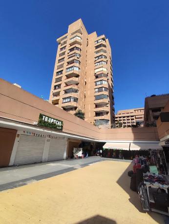 Mieszkanie na sprzedaż w  Calle Jacinto Benavente, Fuengirola photo 1