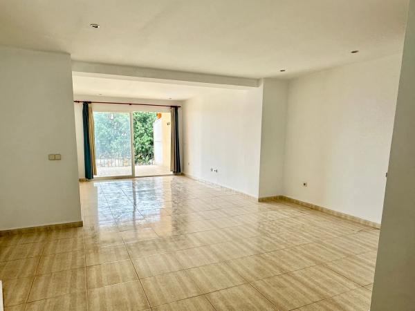 Apartment for sale in  Avenida Carvajal, Fuengirola photo 1