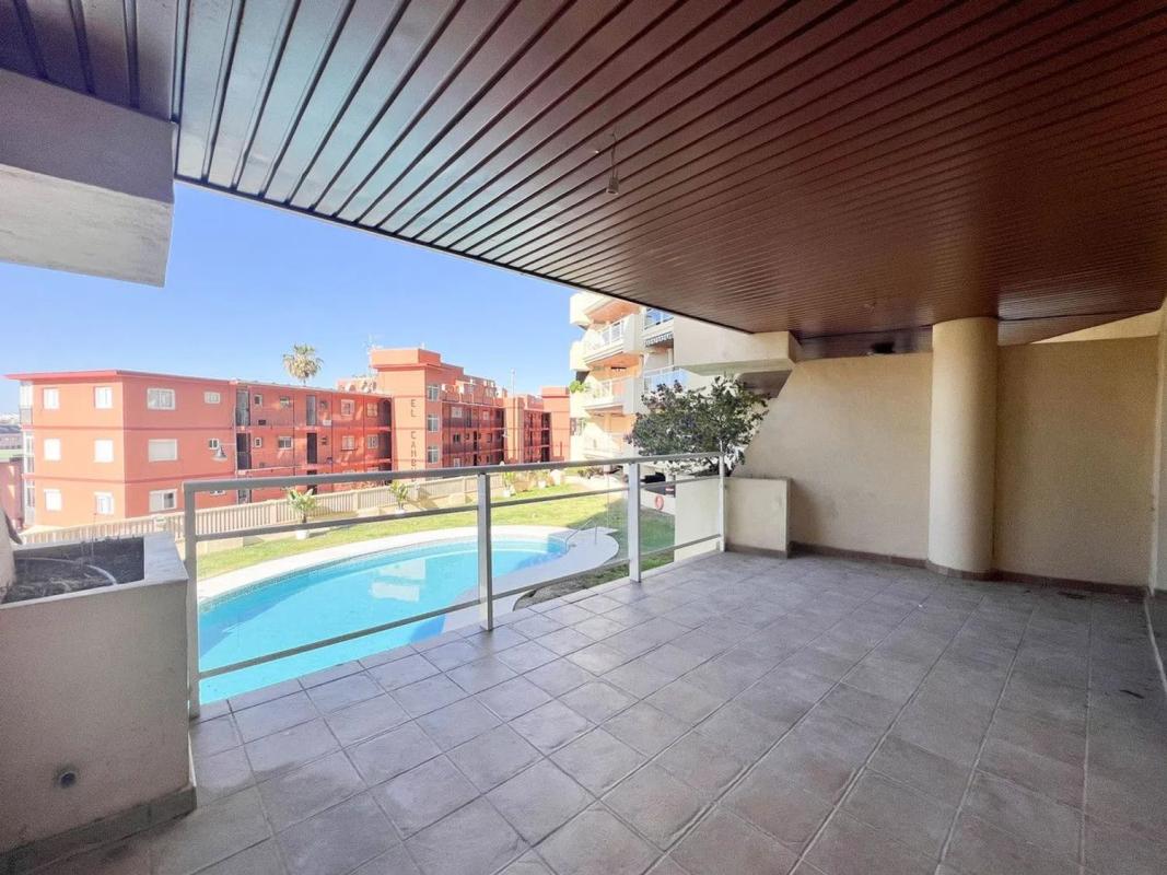 Sale of apartment in Calle Orquídea, Fuengirola
photo 1