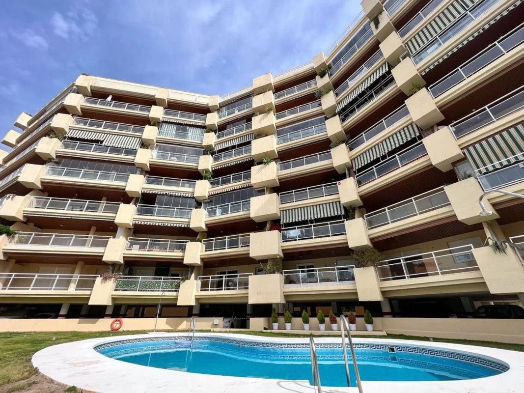 Sale of apartment in Calle Orquídea, Fuengirola
photo 2