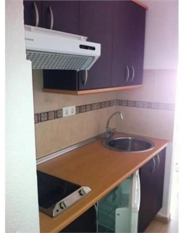 Sale of studio in Las Gaviotas, Fuengirola photo 4