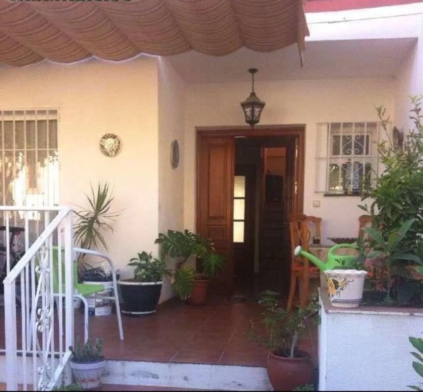 Продажа отдельного шале в Calle Triguero, 20, Фуэнхирола photo 1
