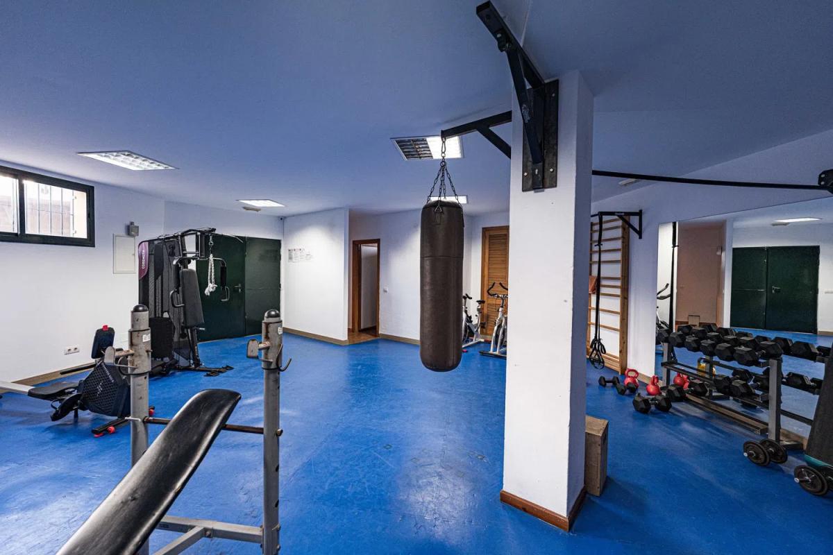 Sale of apartment in Calle Maria de las Mercedes, Fuengirola
 photo 3