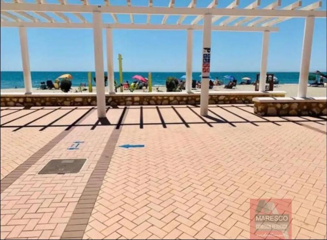 Sale of apartment in Calle la Peña, Fuengirola
photo 2
