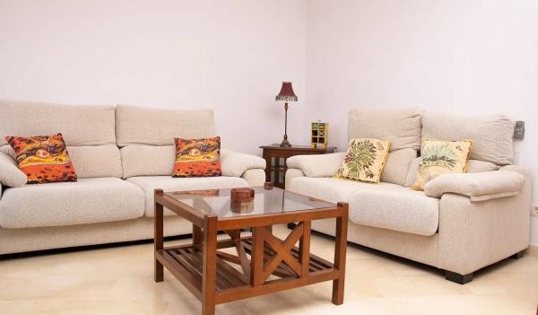Piso en venta en  Calle Maria de las Mercedes, 1, Fuengirola photo 3