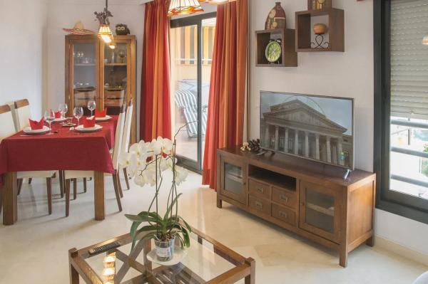 Piso en venta en  Calle Maria de las Mercedes, 1, Fuengirola photo 4