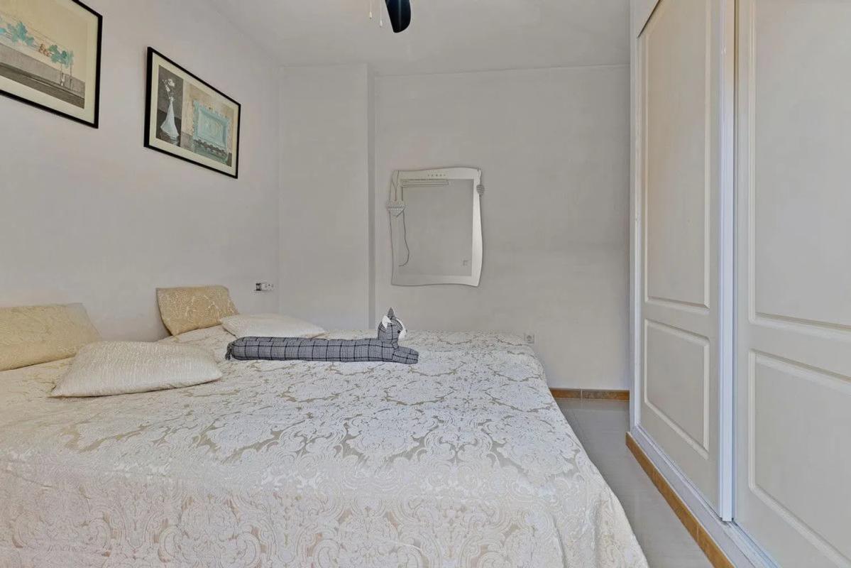 Venta de piso en Camino de la Cantera, Fuengirola
photo 3