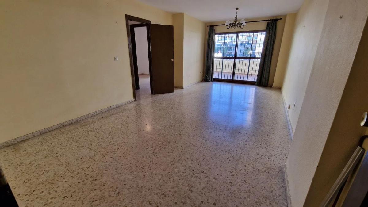 Sprzedaż mieszkania w Calle Martínez Catena, Fuengirola
photo 2