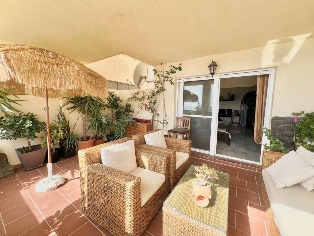 Sale of apartment in Calle Perdices, Fuengirola
photo 2