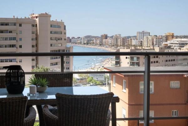 Apartment for sale in  Las Gaviotas, Fuengirola photo 4