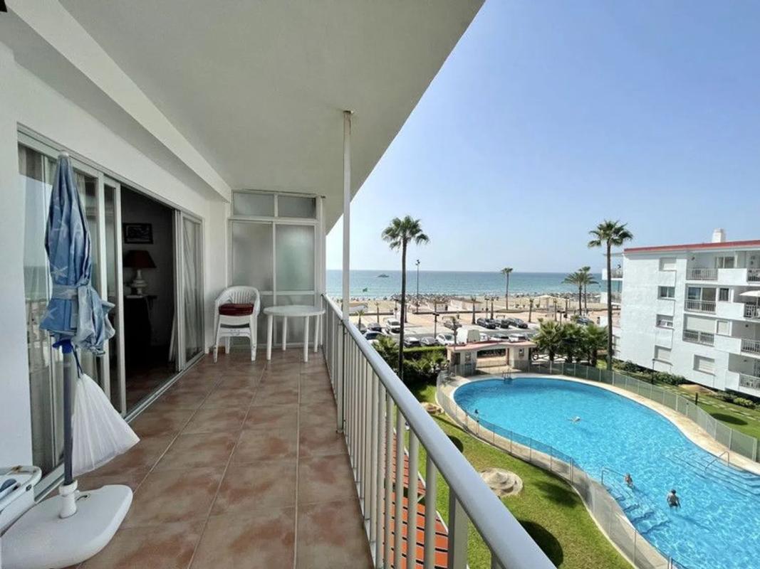 Venta de piso en Playa de los Boliches, Fuengirola
photo 1