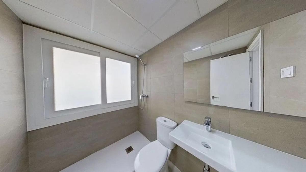 Sale of apartment in Las Gaviotas, Fuengirola
 photo 5