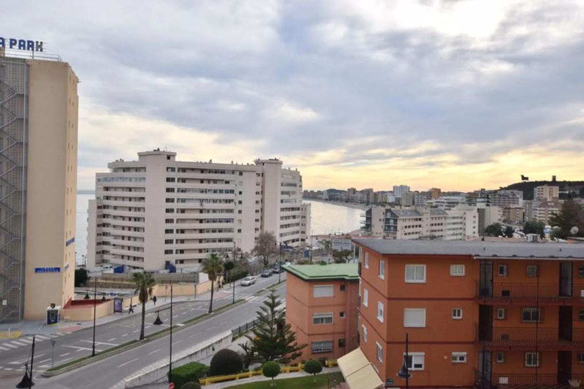 Sale of apartment in Las Gaviotas, Fuengirola
photo 2