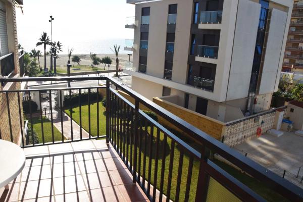 Mieszkanie na sprzedaż w Paseo Marítimo Rey de España, Fuengirola photo 1