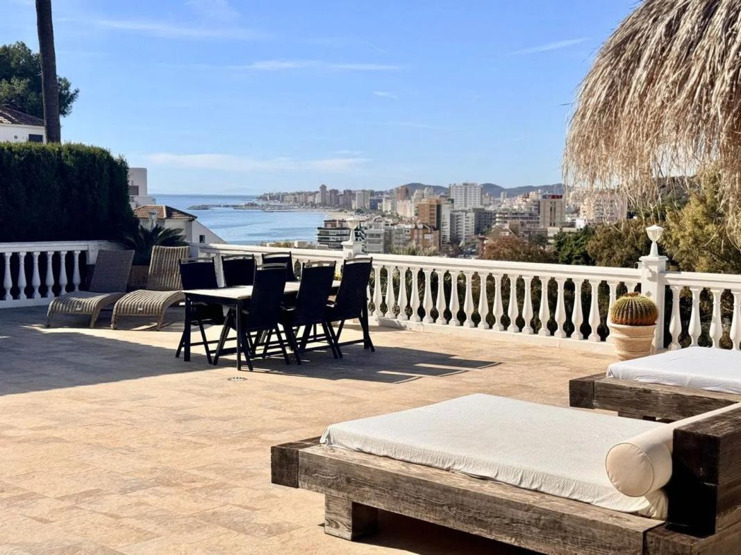 Venta de chalet independiente en Calle Azucena, Fuengirola
photo 1