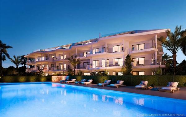 Apartment for sale in  Calle Sierra Nevada, Fuengirola photo 2