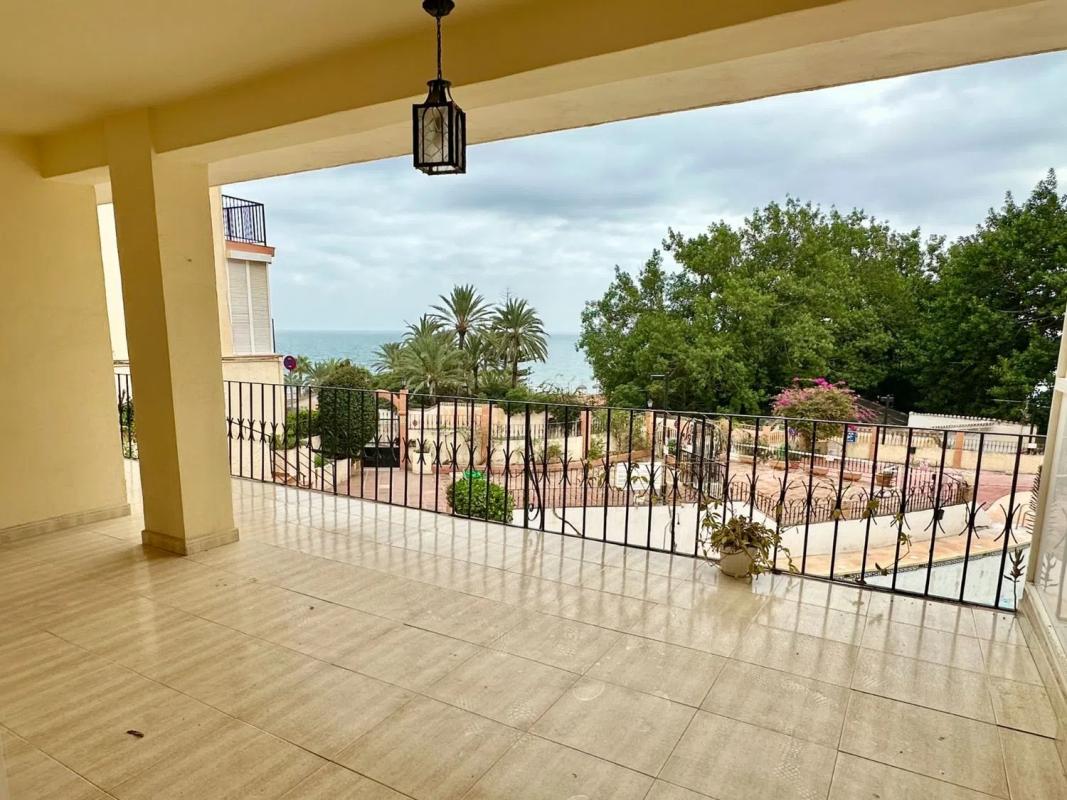 Venta de piso en Avenida Carvajal, Fuengirola
photo 1