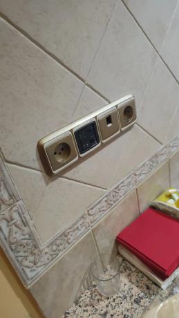 Piso en venta en Avenida Ramón y Cajal, 1, Fuengirola thumbnail 3