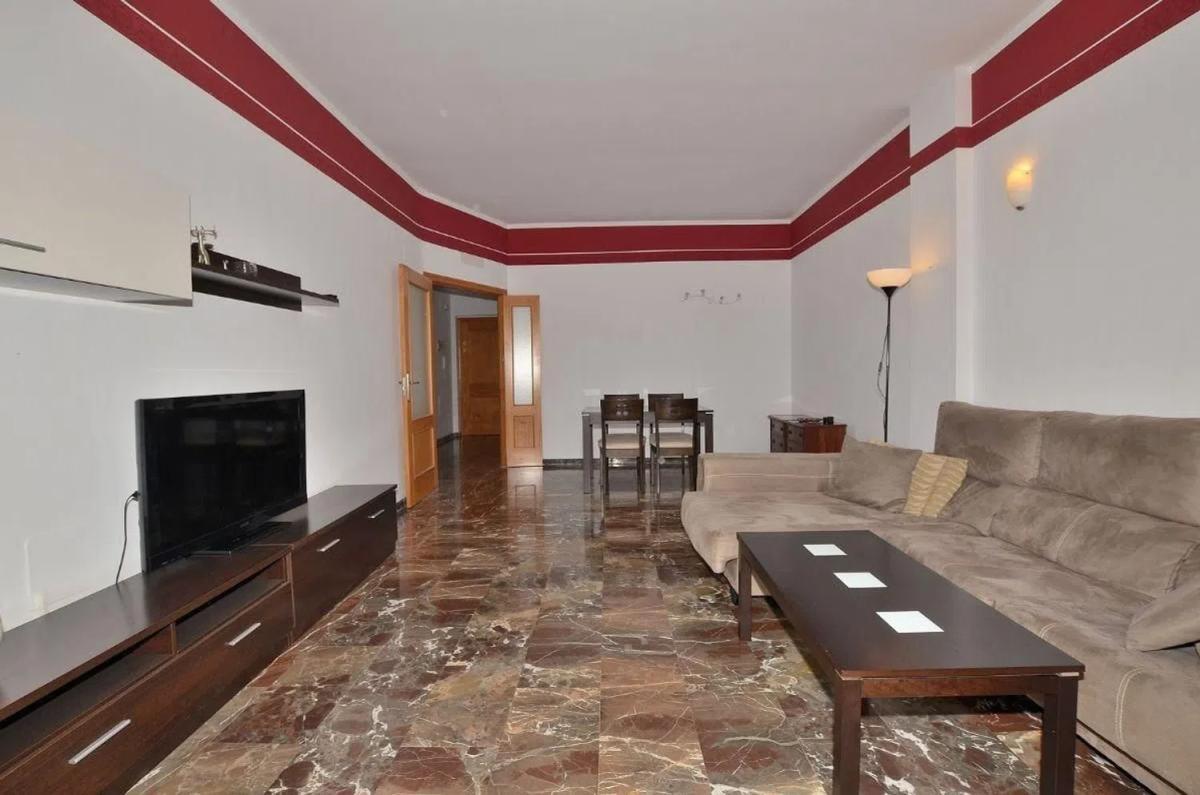 Sale of apartment in Las Gaviotas, Fuengirola
 photo 3