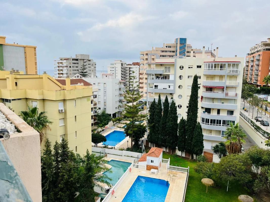 Sale of apartment in Camino del Antiguo Ferrocarril, Fuengirola
photo 1