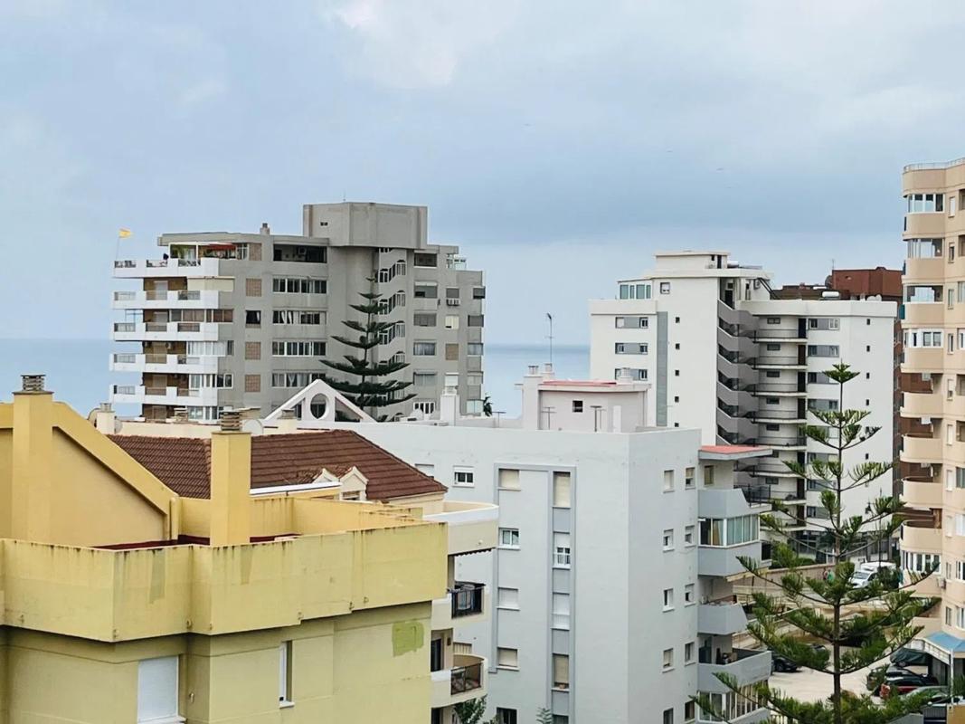 Sale of apartment in Camino del Antiguo Ferrocarril, Fuengirola
photo 4
