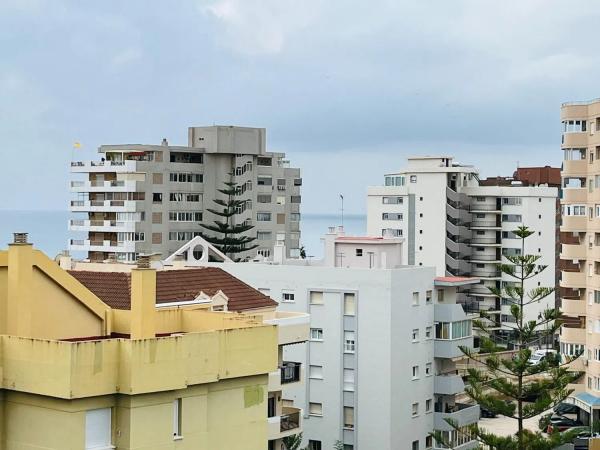 Apartment for sale in  Camino del Antiguo Ferrocarril, Fuengirola photo 4