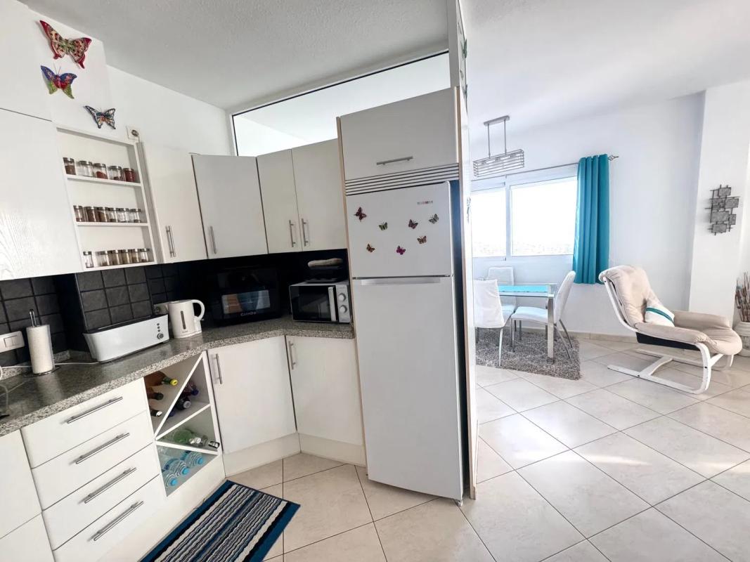 Sale of apartment in Calle el Lirio, Fuengirola
photo 3