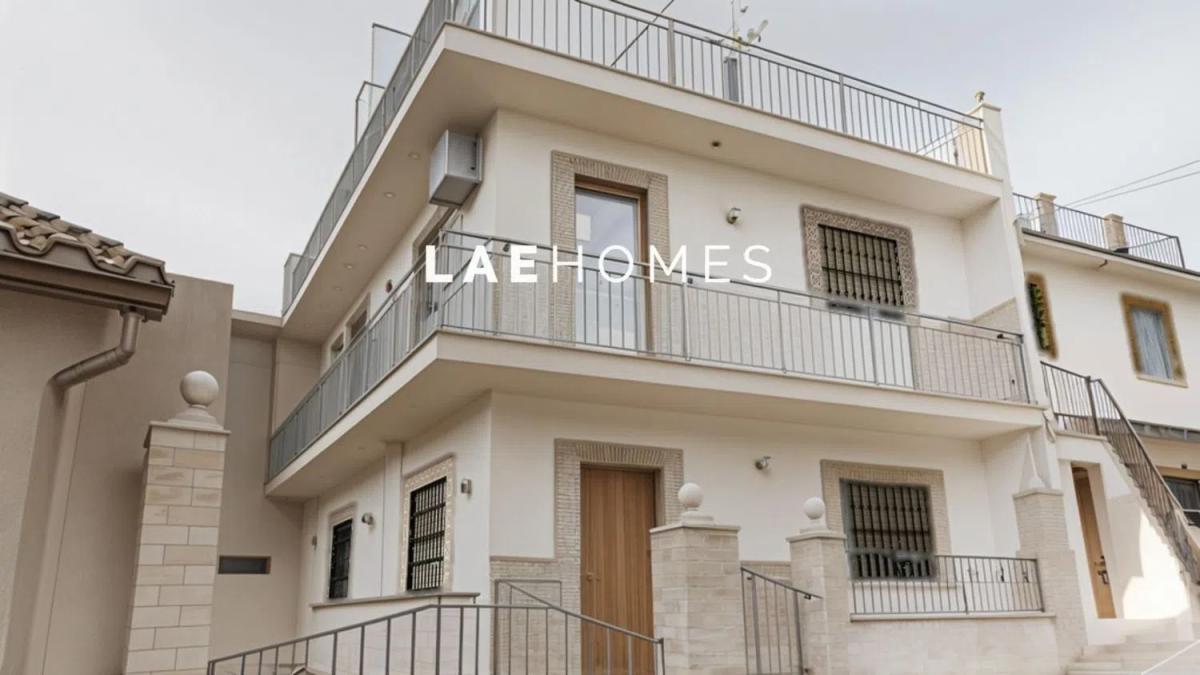 Продажа отдельного шале в Los Pacos, Фуэнхирола photo 2
