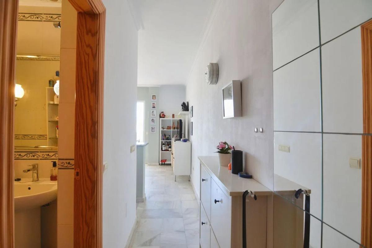 Sale of apartment in Calle Yucas, Fuengirola
photo 5