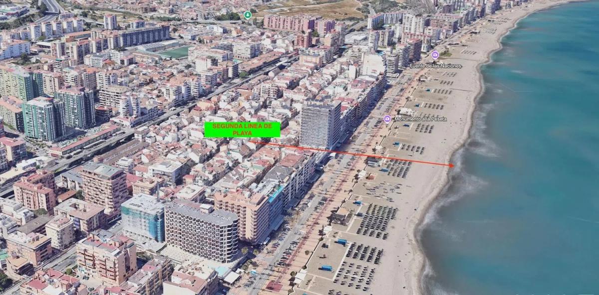 Venta de piso en Calle Santísima Trinidad, 2, Fuengirola
photo 1