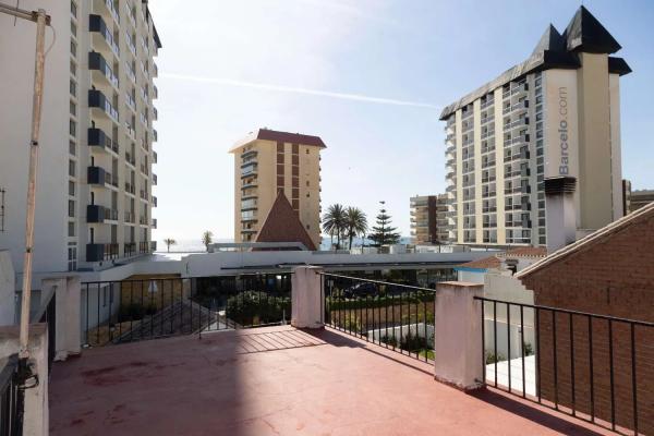 Коттедж на продажу в  Zona Puerto Deportivo, Фуэнхирола photo 4