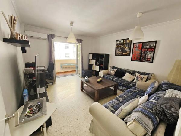 Piso en venta en  Avenida de la Encarnación, Fuengirola photo 1