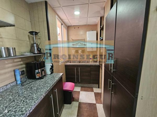 Piso en venta en  Avenida de la Encarnación, Fuengirola photo 3
