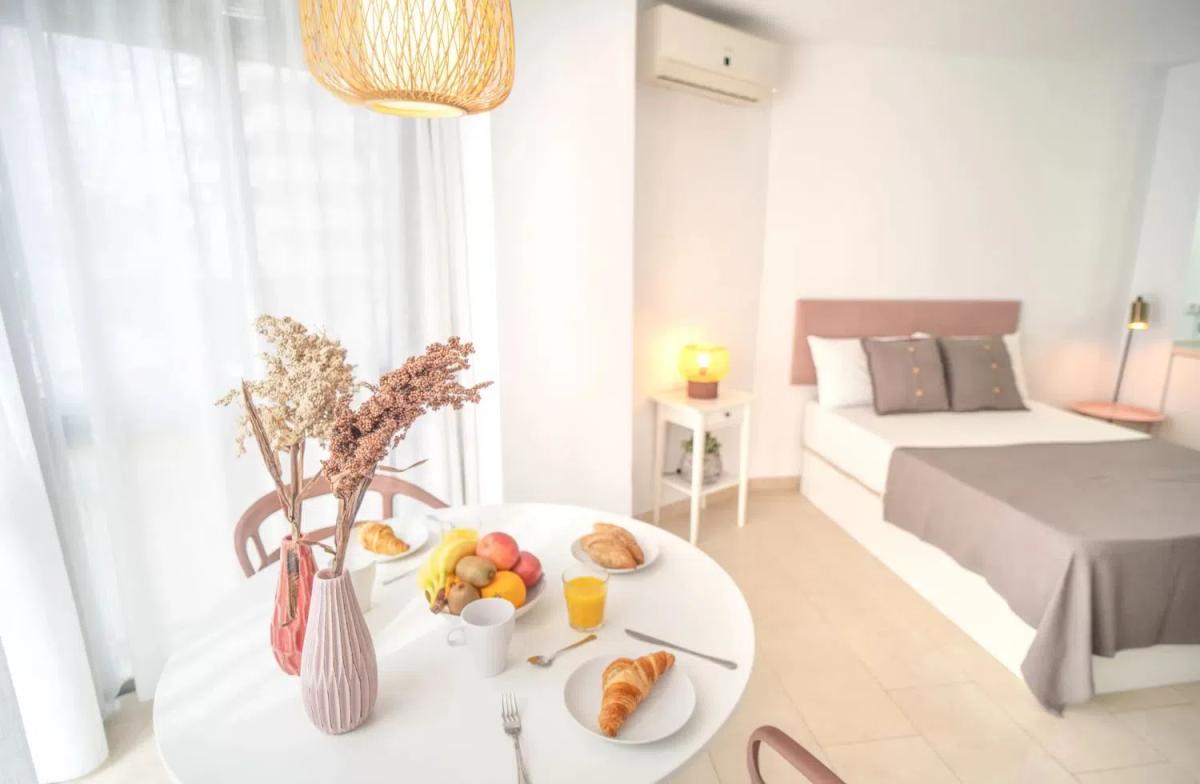 Продажа студии в Avenida Santa Amalia, Фуэнхирола photo 3