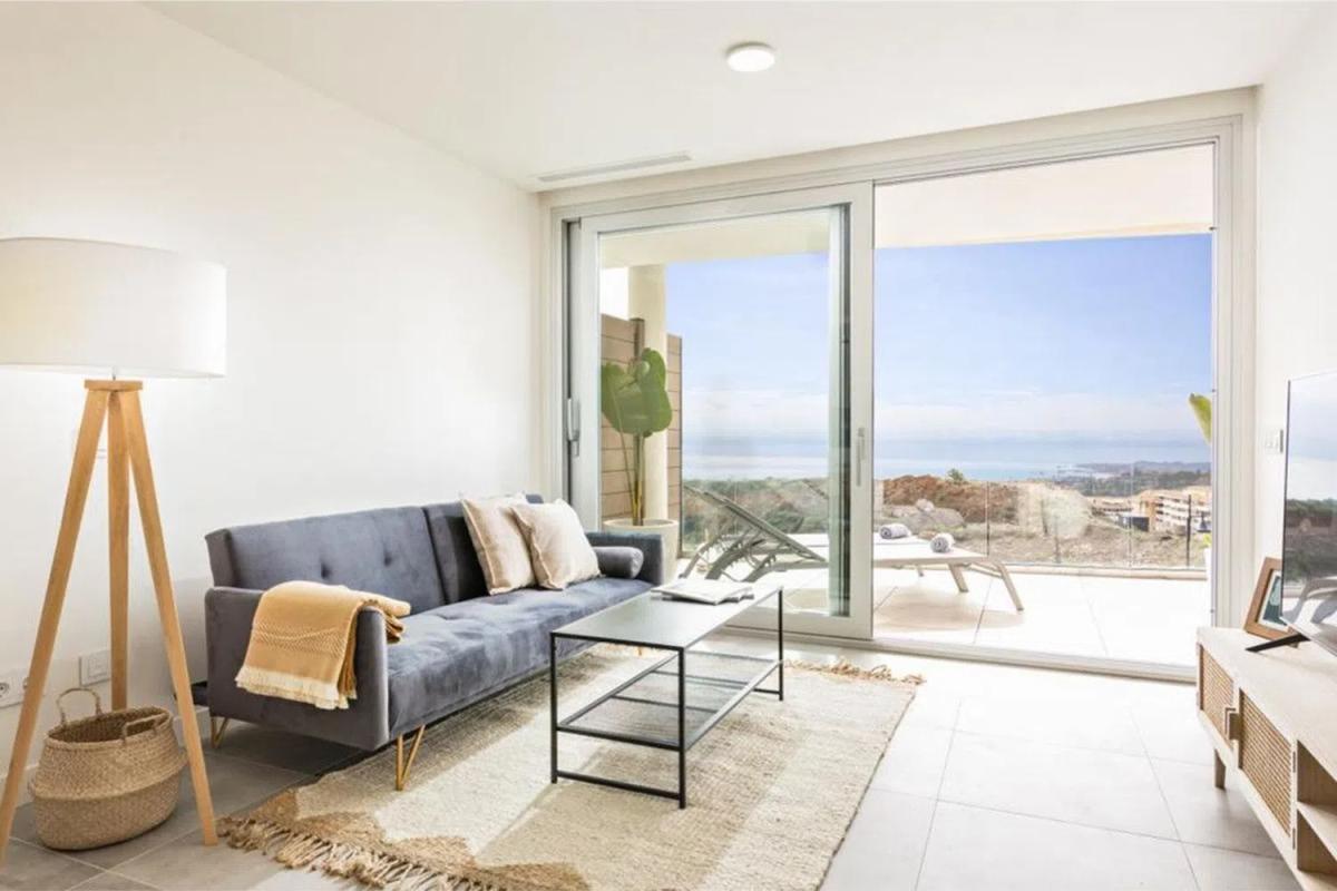 Venta de piso en Las Gaviotas, Fuengirola
photo 1