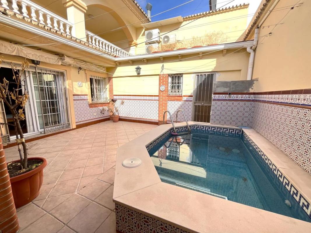 Продажа отдельного шале в Los Pacos, Фуэнхирола photo 5