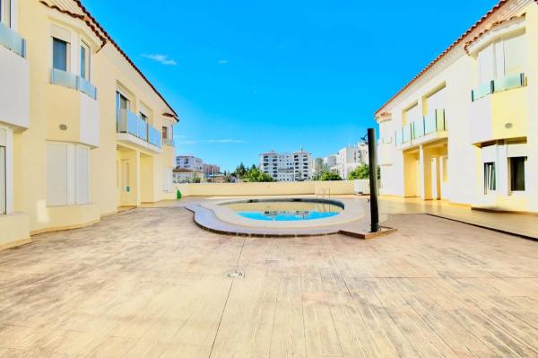 Chalet independiente en venta en  Centro Ciudad, Fuengirola photo 1
