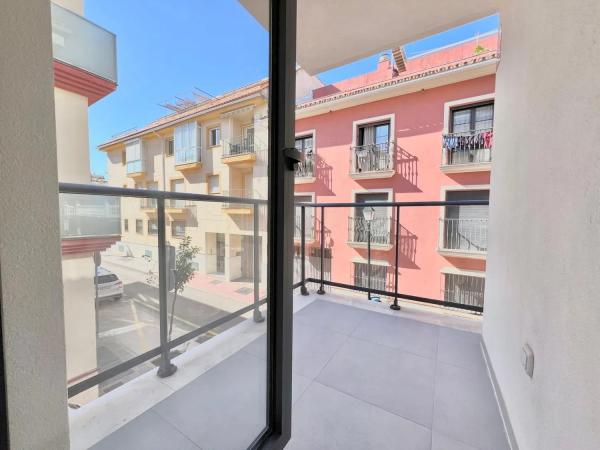 Piso en venta en Avenida de los Boliches, Fuengirola photo 1