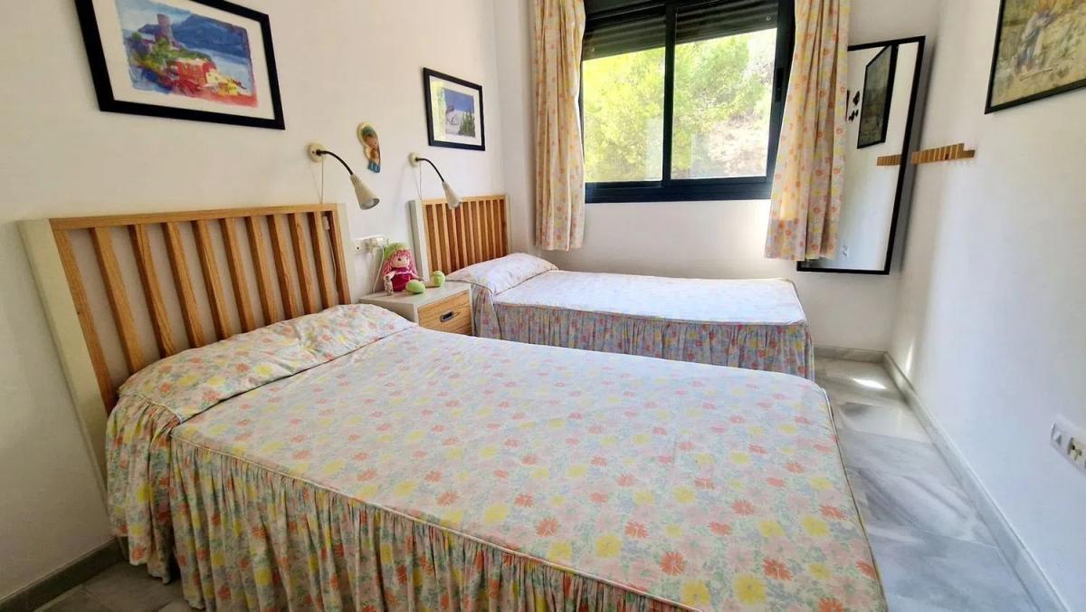 Sale of apartment in Camino del Antiguo Ferrocarril, Fuengirola
photo 4