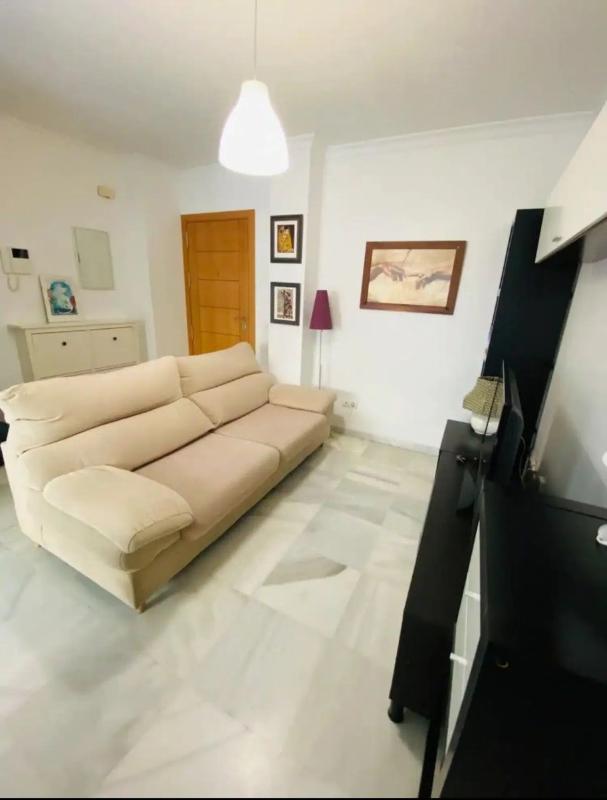 Sale of apartment in Calle la Peña, Fuengirola
photo 2