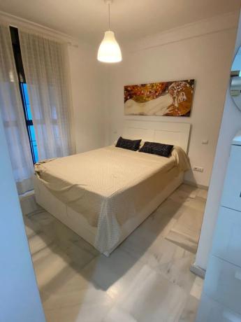 Apartment for sale in  Calle la Peña, Fuengirola photo 3